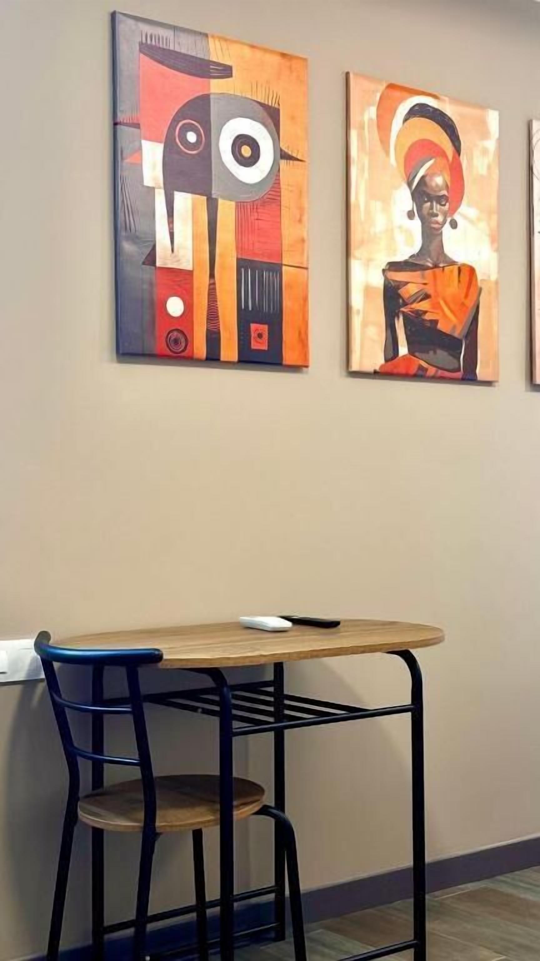 Deluxe Double Room, City View | Dining