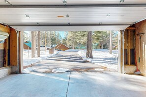 Interior - < 2 Mi to Tahoe Donner Ski Resort: Serene Retreat (Truckee)
