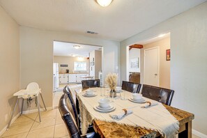Interior - Game Room! Family Home 5 Mi to Seaworld (San Antonio)