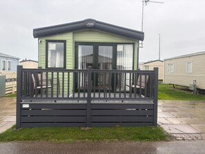 Exterior - Beautiful 2 bedroom caravan (Rhyl)