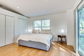 Interior - Peaceful Palm Bay Retreat w/ Spacious Yard! (Palm Bay)