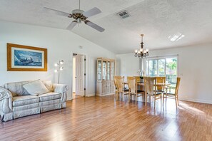House (3 Bedrooms) | Interior - Peaceful Palm Bay Retreat w/ Spacious Yard! (Palm Bay)