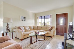 House (2 Bedrooms) | Interior - Waterfront Gulf Access Beach House w Lainai (Port Charlotte)