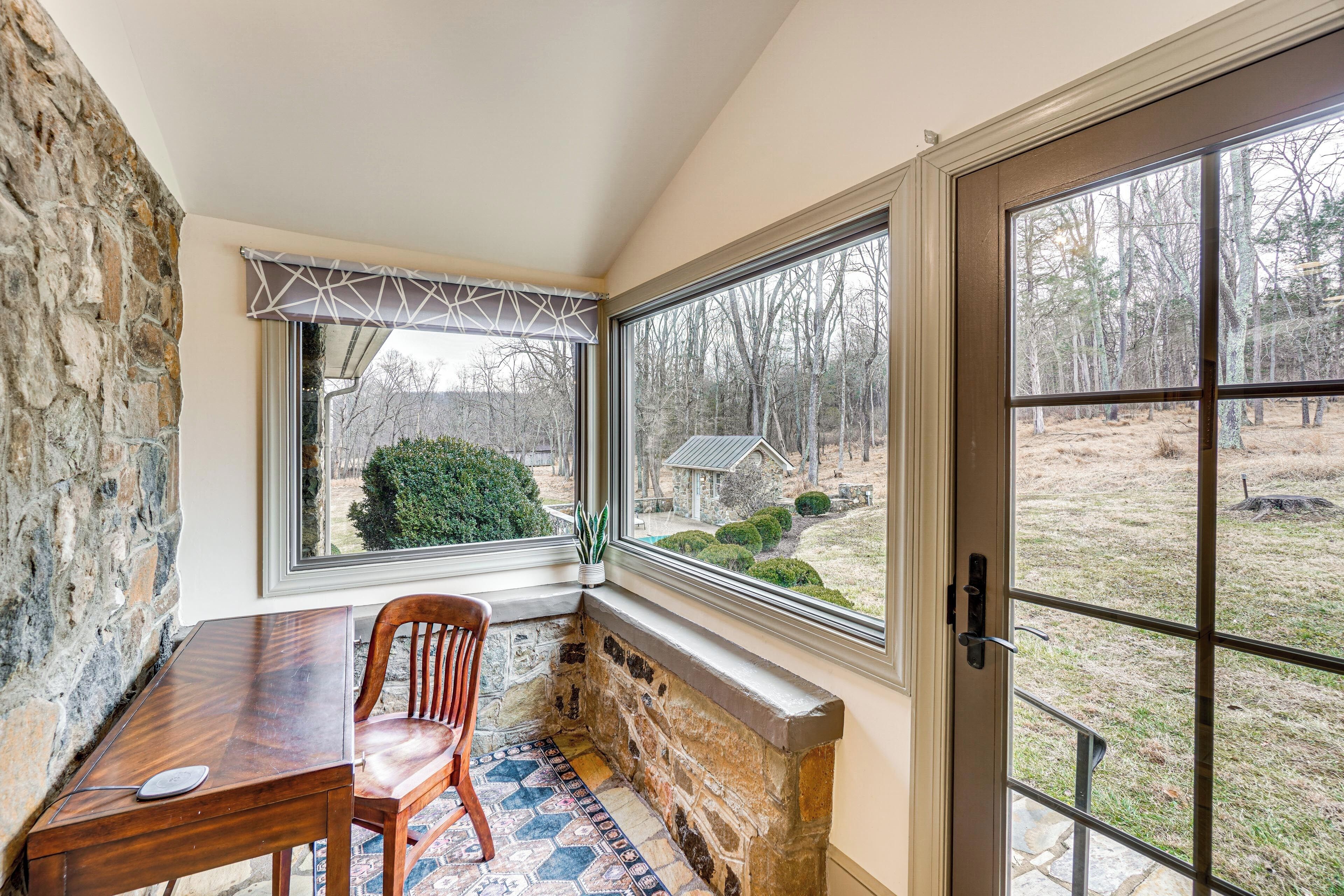 المنشأة من الداخل