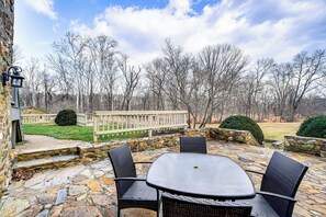 House (3 Bedrooms) | Interior - Aldie Home w/ Private Pool: Near Wineries! (Aldie)