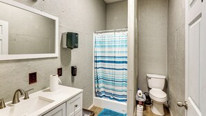 House (1 Bedroom) | Interior