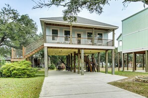 House (3 Bedrooms) | Front of property - Steps to Sand! Family-friendly Long Beach Escape (Long Beach)