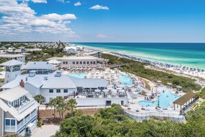 A heated pool - Here Comes the Sun | Private Pool + Soaking Spa, 6-Seat Golf Cart, Bikes (Santa Rosa Beach)