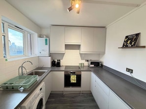 냉장고, 전자레인지, 오븐, 토스터