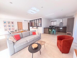 Living area - Rooftop villa les oliviers (Prunelli-di-Fiumorbo)