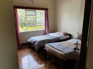 Family Villa, Garden View | Free WiFi, bed sheets - Thayo Place (Nyeri County)