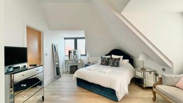 3 bedrooms, free WiFi, bed sheets