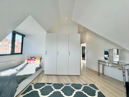Hendon Penthouse Apartment