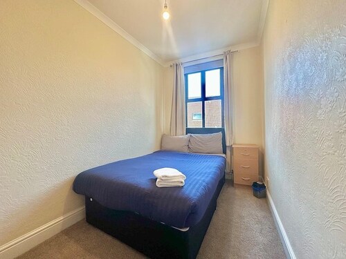 Visit and Stay at Whitechapel