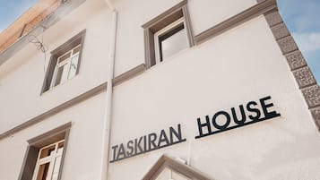 Deluxe Condo, City View | Exterior detail