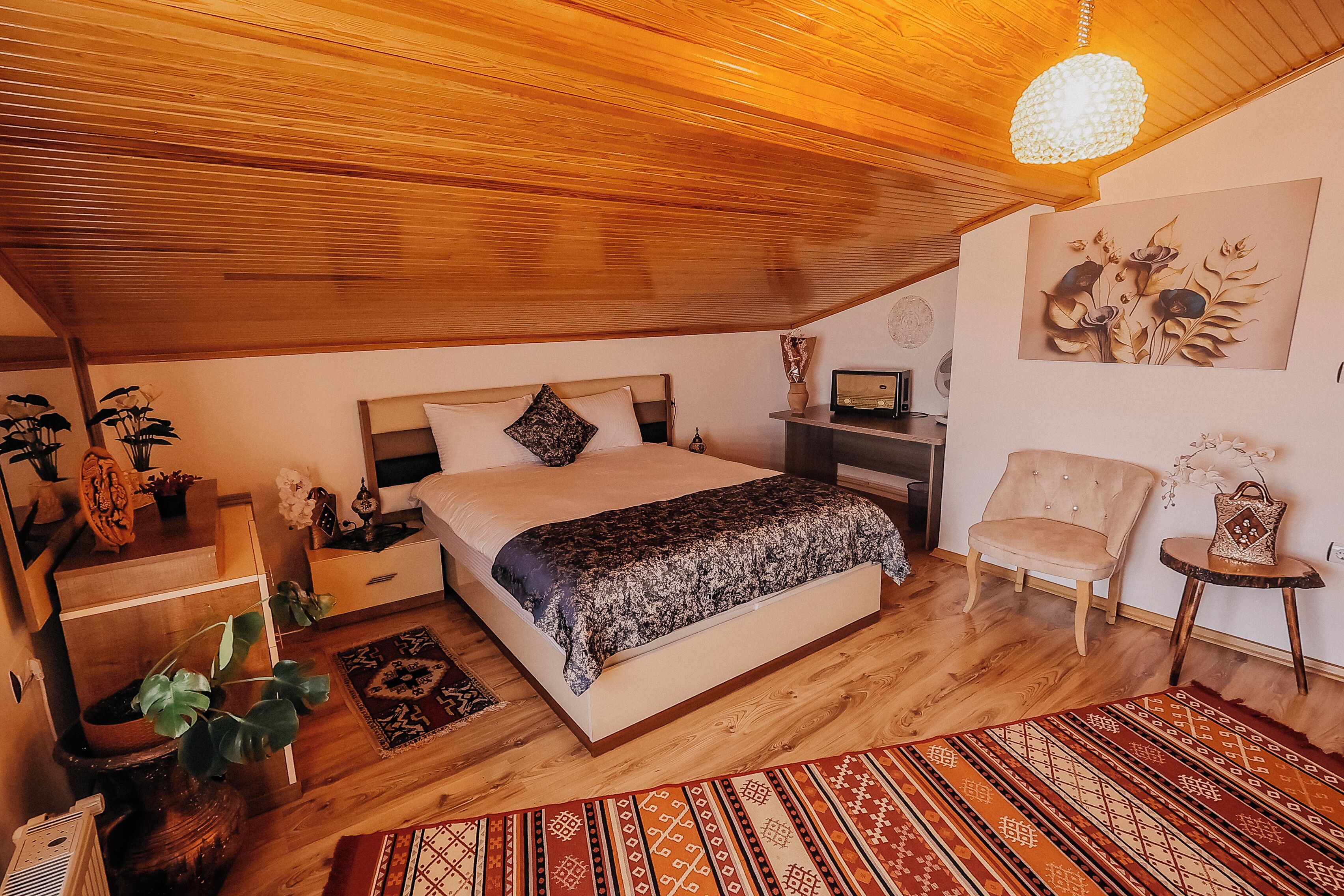 Deluxe appartement, uitzicht op stad | Verduisterende gordijnen, geluiddichte muren