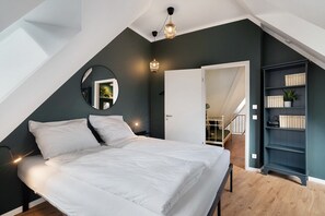 2 chambres, fer et planche à repasser, Wi-Fi, draps fournis