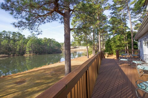 Links & Lake View | Spacious Retreat Near Pinehurst Golf & Village - 8 beds