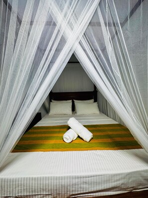 Double Room, Balcony, Canal View | Desk, free WiFi - Stone Carving Resort (Udawalawa)