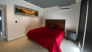 4 chambres, fer et planche à repasser, Wi-Fi, draps fournis