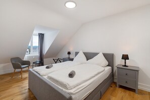 Bügeleisen/Bügelbrett, WLAN, Bettwäsche