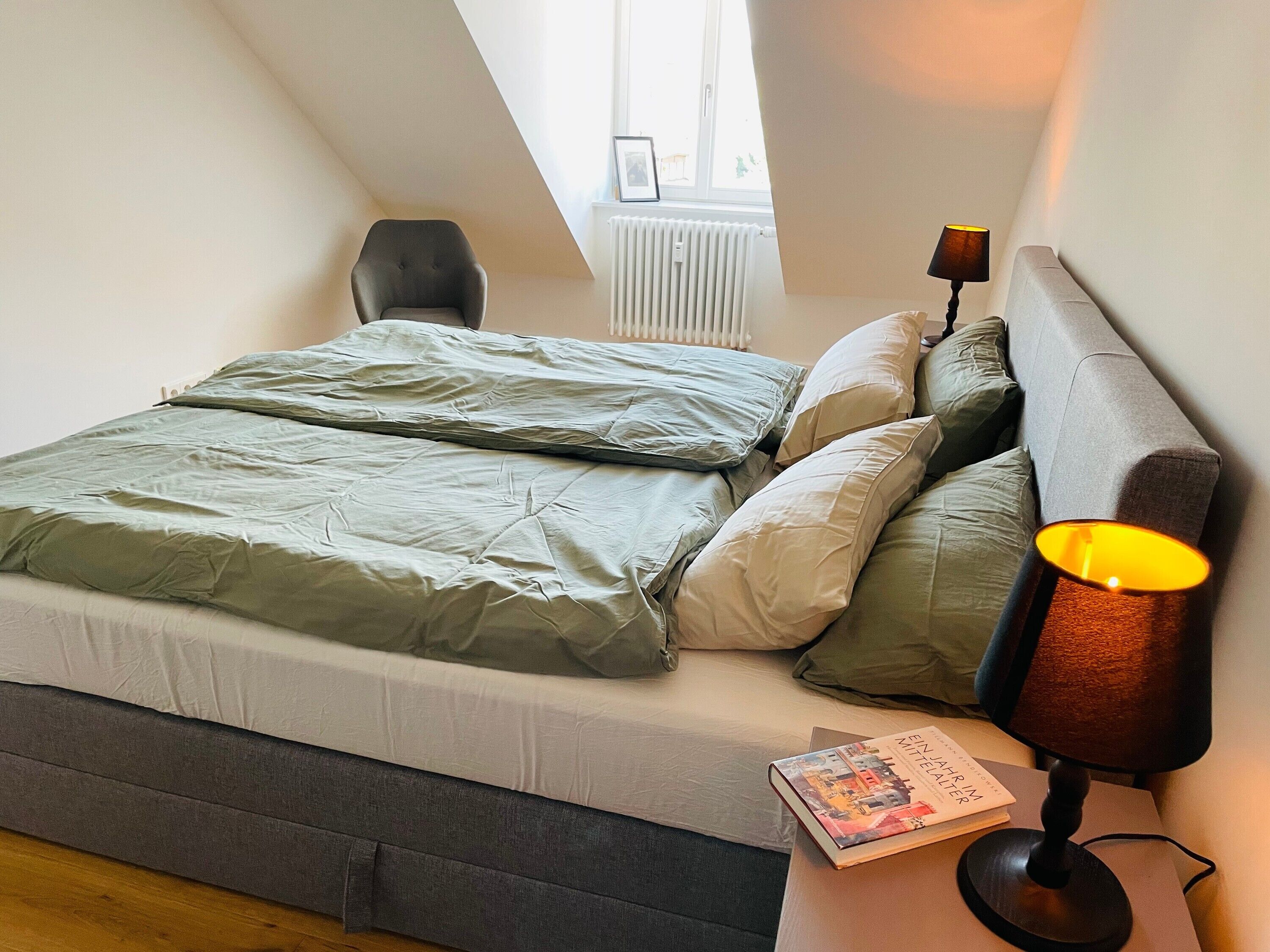 Bügeleisen/Bügelbrett, WLAN, Bettwäsche