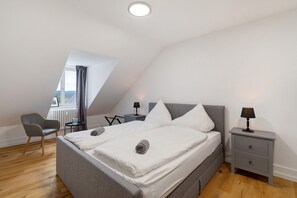 Bügeleisen/Bügelbrett, WLAN, Bettwäsche