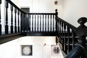 Interior - 2-Bedroom Close to City Centre - Sleeps 6 (Cardiff)