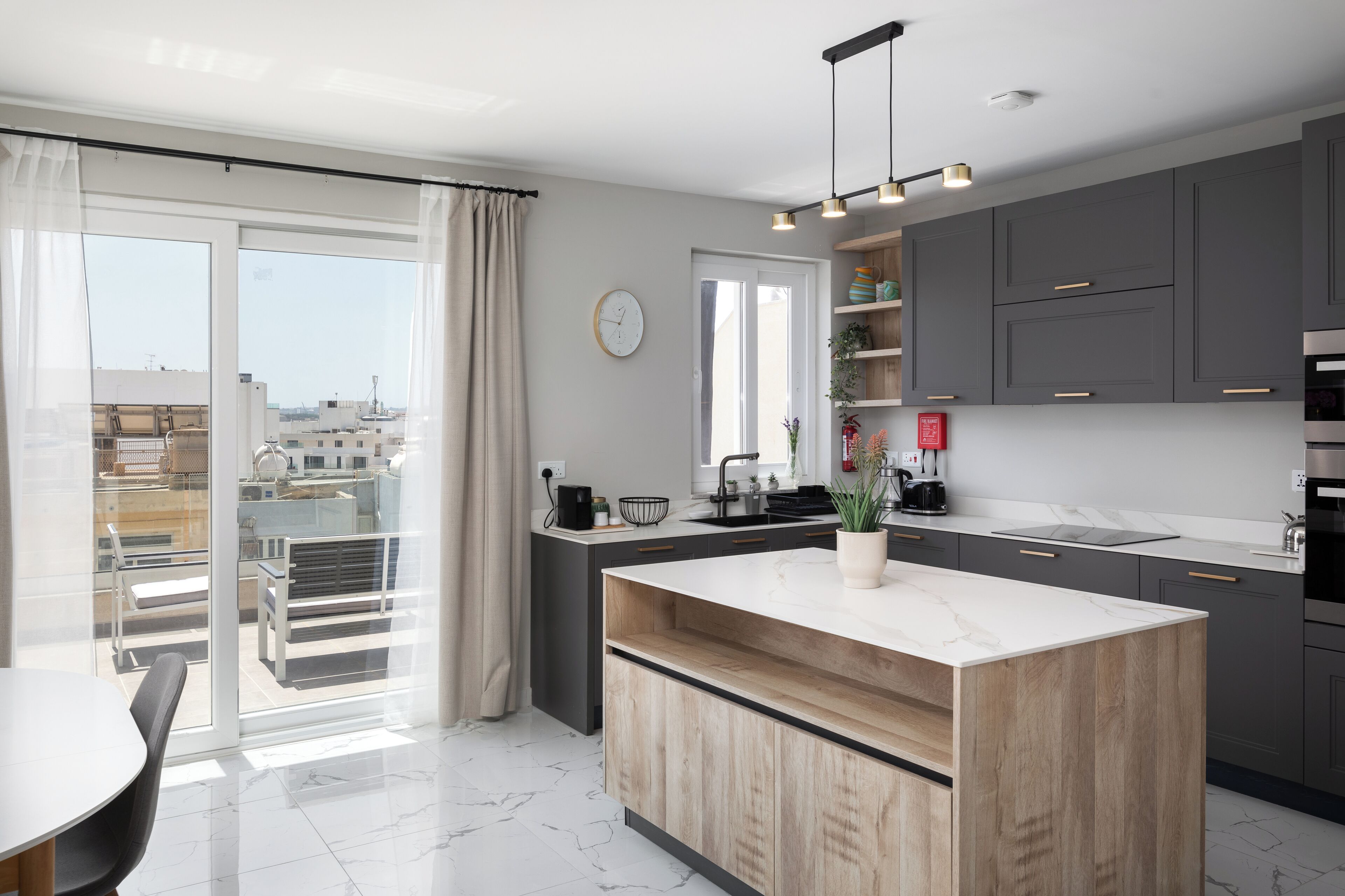 Apartment, 2 Bedrooms, City View | Private kitchen