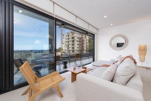 TV - Casa Matcha, BRAND NEW! Ocean Views & Beach Club (Sardinal)