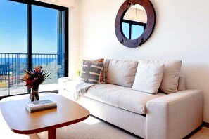 TV - Tropical Tide, Ocean Views & Beach Club (Sardinal)