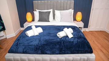 4 chambres, fer et planche à repasser, Wi-Fi gratuit, draps fournis