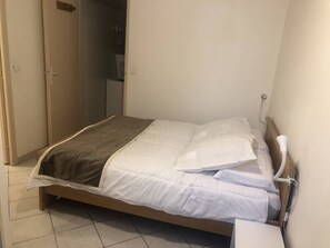 1 bedroom, iron/ironing board, free WiFi, bed sheets - Appartement 40m² 1 chambre, parking et balcon (Aix-les-Bains)