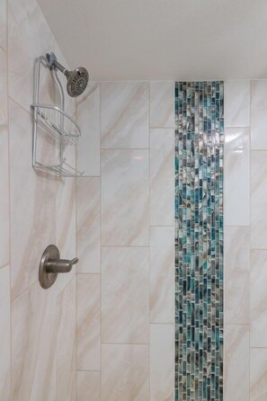 Bathroom - St. Augustine Beach 323: Pool, Views & Comfort 2 Bedroom Condo (St. Augustine)