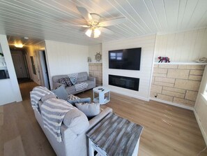 Living area - Copy Of The Dunes 4 Bedroom Home (St. Augustine)