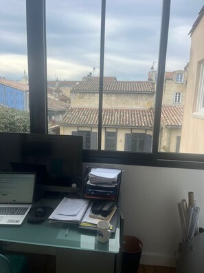 Interior - Grande échope Bordeaux downtown (Bordeaux)