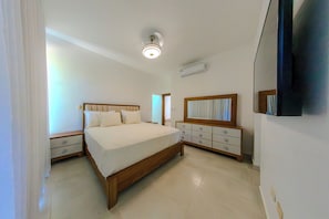 3 habitaciones, tabla de planchar con plancha y wifi gratis 