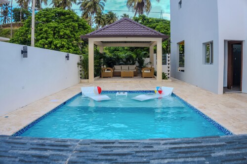 Cozy 3-bedroom house in perfect Nagua with AC comfort