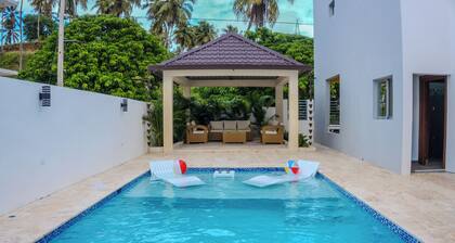 Cozy 3-bedroom house in perfect Nagua with AC comfort