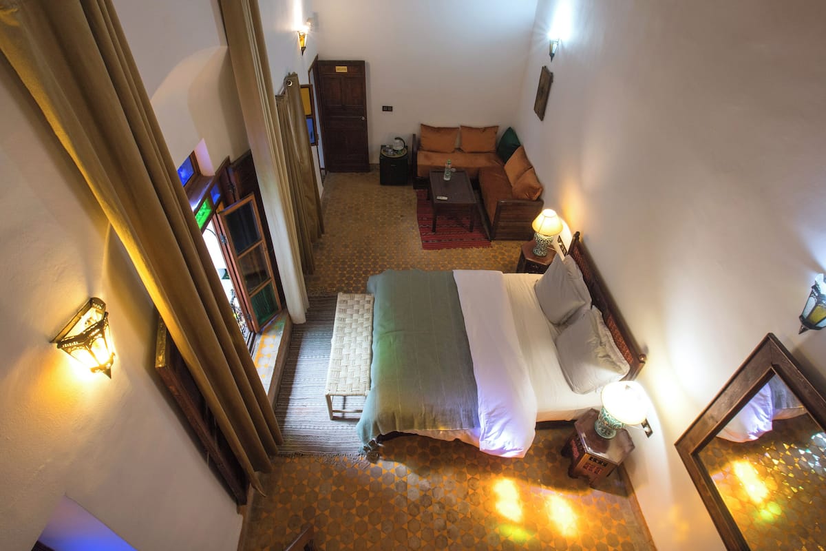 Chambre Quadruple Familiale, vue cour intérieure