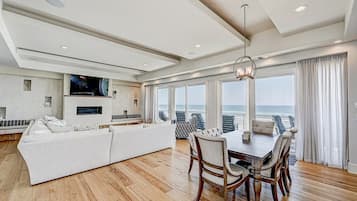 House, 4 Bedrooms | Interior