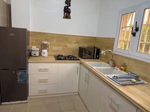 電子レンジ、オーブン、コンロ