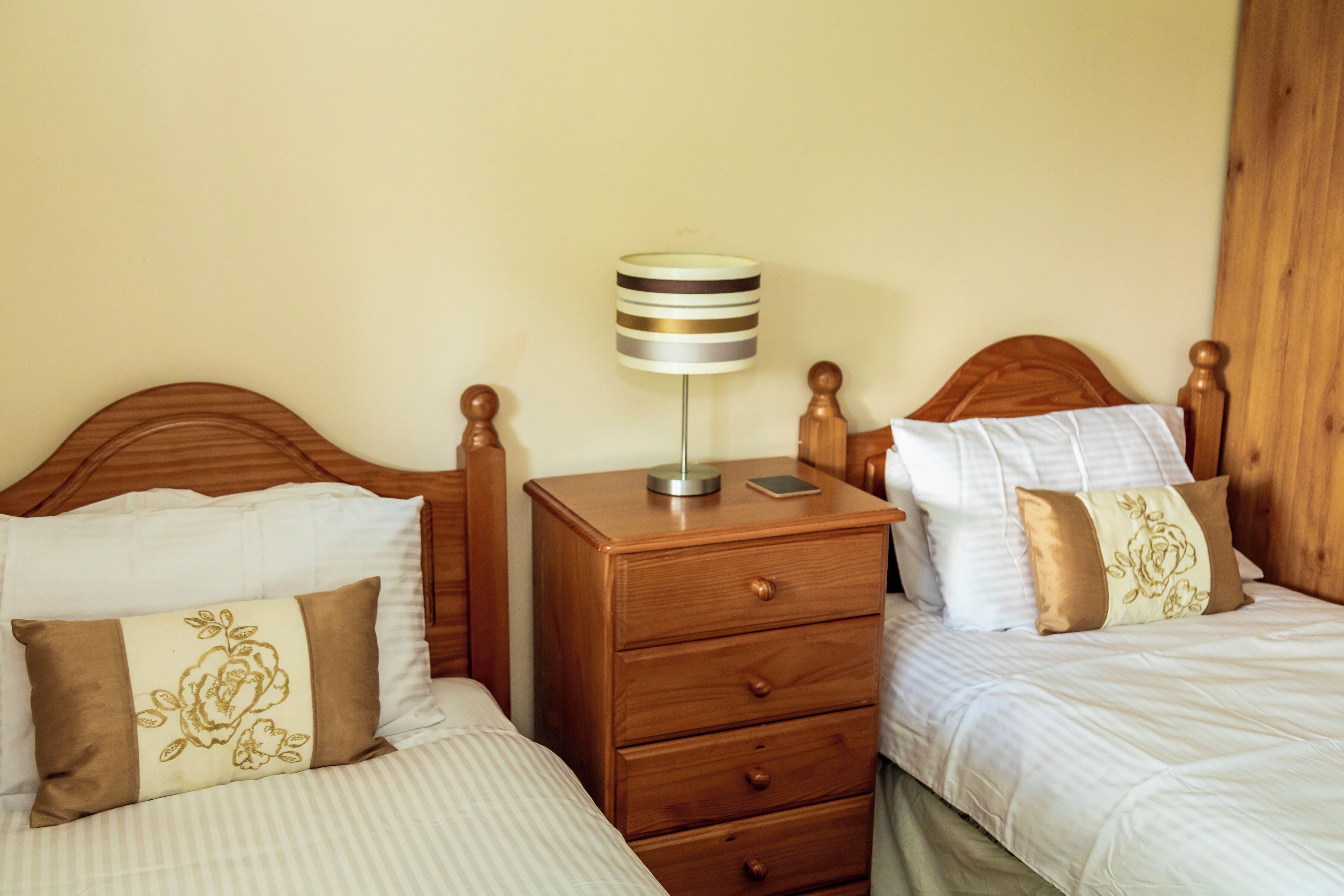 3 bedrooms, iron/ironing board, Internet, bed sheets