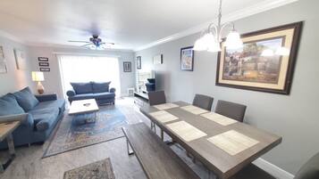 Condo, 2 Bedrooms | Interior