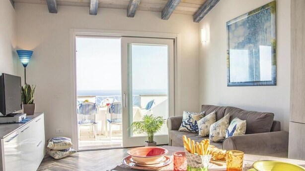 Living area - Castelsardo Apartment - Between Blue and Heavenly A beautiful view of the sea (Castelsardo)