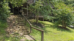 Property grounds - Cabin W Hot Tub・Game Room・Grill・Picnic Area・Views (Pigeon Forge)