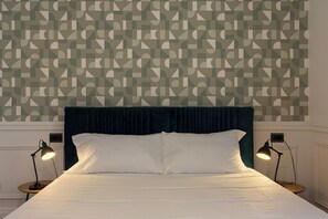 1 bedroom, travel cot, bed sheets - Aquarama Apartment (Feriolo)