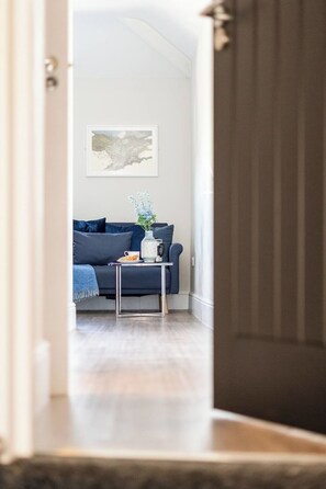 Interior - 1Bed · Cardiff Centre · Sleeps 2 (Cardiff)