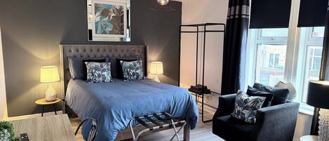 1 soverom, strykejern/-brett, wi-fi og sengetøy