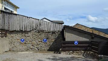 Enceinte de lâhĂ©bergement